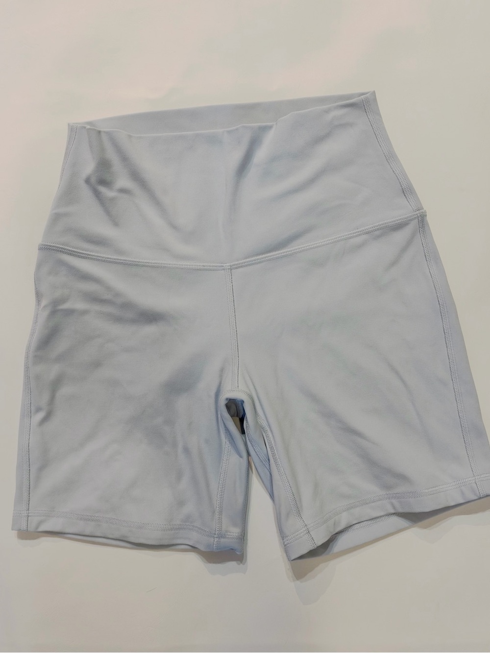 Lululemon Align high-rise shorts 6 inch light blue size 6
